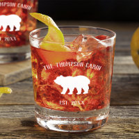 Personalisierter Familienname des rustikalen Bären