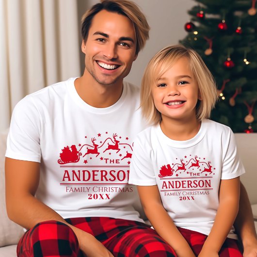 Personalisierter Familienname für Weihnachten T-Shirt