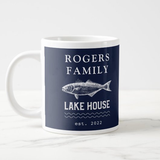 Personalisierter Familienname Lake House Jumbo-Tasse (Links)
