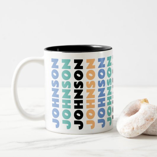 Personalisierter Familienname Zweifarbige Tasse (Mit Donut)