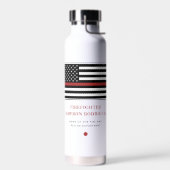 Personalisierter Feuerwehrhelfer mit dünner roter Trinkflasche (Links)