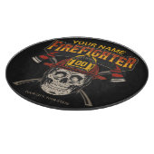 Personalisierter Fireman Skull Helm AX Firefighter Schneidebrett (Ecke)