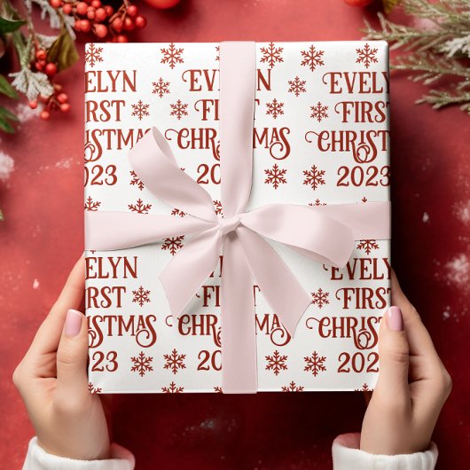Personalisierter First Christmas Text Geschenkpapier