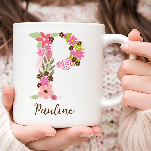 Personalisierter Floral Letter P Kaffeetasse