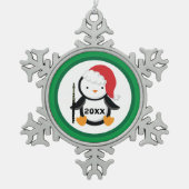 Personalisierter Flöten-WeihnachtsPenguin Schneeflocken Zinn-Ornament (Vorderseite)