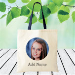 Personalisierter Foto mit benutzerdefiniertem Name Tragetasche<br><div class="desc">Laden Sie ein Foto hoch, fügen Sie Text hinzu, und erstellen Sie einfach Ihre personalisierte Tote-Tasche. Klicken Sie auf Weiter, um die Textfarbe zu ändern. Sie können dieses Design auf anderen Zazzle-Produkten übertragen und an die meisten Zazzle-Produkte anpassen. Standard Studio Designs werden in hochauflösender Vektorgrafik für einen beruflichen Druck hergestellt....</div>