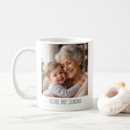 Personalisierter Fotobecher – „Beste Oma ever“ Kaffeetasse (Mit Donut)