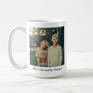 Personalisierter Fotobecher mit farbigem Griff und Kaffeetasse
