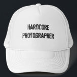 Personalisierter Fotograf-Hut Truckerkappe<br><div class="desc">Ein Hut für den hardcore-Fotografen. Lass ihnen,  wo du herkommst!</div>