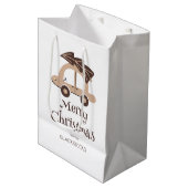 Personalisierter froher Weihnachtswagen mit Baum Mittlere Geschenktüte (Vorderseite Schrägansicht)