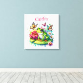 Personalisierter Frosch, Blume und Schmetterlinge Leinwanddruck (Insitu (Holzboden))