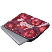 Personalisierter funkelnder roter Apfel auf rosa H Laptopschutzhülle (Vorne Knopf)