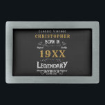 Personalisierter Geburtstag Bester Vater je Legend Rechteckige Gürtelschnalle<br><div class="desc">Vintages Design jedes Jahr "Original Qualität legendäre Inspiration" Gürtel Schnalle für diesen speziellen Papa. Fügen Sie in den Vorlagenfeldern den gewünschten Namen und das gewünschte Jahr hinzu, um ein einzigartiges 40., 50., 60. oder ein beliebiges Geburtstagsgeschenk zu erstellen. Begleiten Sie dies mit den passenden Geschenken, Party-Accessoires und Bekleidung, die in...</div>