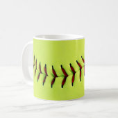 Personalisierter gelber Softbalball Kaffeetasse (Vorderseite Links)
