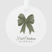 Personalisierter grüner Bow 1. Weihnachtsgeschenk Ornament (Vorderseite)