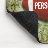 Personalisierter grüner Grunge-Fußball Mousepad (Ecke)