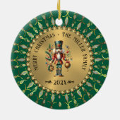 Personalisierter grüner Weihnachtsnussknacker aus  Keramik Ornament (Hinten)