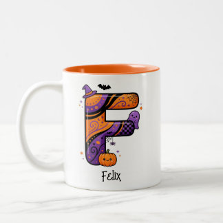 Personalisierter Halloween-Monogramm-Buchstabe F F Zweifarbige Tasse
