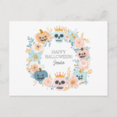 Personalisierter Halloween Skull Pumpkin Blumenchi Feiertagspostkarte (Vorderseite)