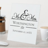 Personalisierter Herr und Frau Wedding Names Datum Sockelschild (In Situ)