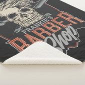 Personalisierter Hipster aus Friseursalon Skull un Sherpadecke (3/4)