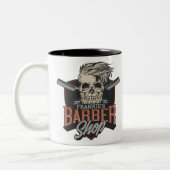 Personalisierter Hipster aus Friseursalon Skull un Zweifarbige Tasse (Links)