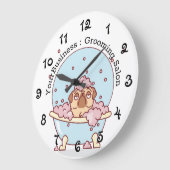 Personalisierter Hund Erwachsener Salon Mops im Ba Große Wanduhr (Winkel)