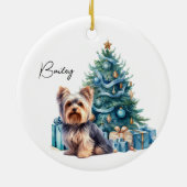 Personalisierter Hundename Yorkie mit Weihnachtsba Keramik Ornament (Hinten)