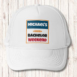 Personalisierter Hut | Universell Bachelor Weekend Truckerkappe<br><div class="desc">Personalisierter Hut | Universelle Bachelor Weekend Personalisierte Hüte sind die perfekte Erinnerung an Ihren besonderen Tag. Herzlich willkommen zu einer lustigen und unvergesslichen Junggesellen-Party! Fügen Sie diesem Design Ihre benutzerdefinierte Formulierung hinzu, indem Sie die Felder "Diese Designvorlage bearbeiten" auf der rechten Seite des Elements verwenden, oder klicken Sie auf die...</div>