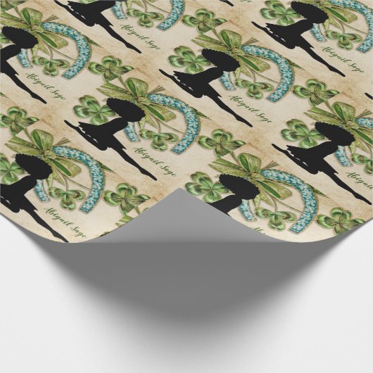 Personalisierter irischer Tänzer, Kleeblatt und Hu Geschenkpapier (Ecke)