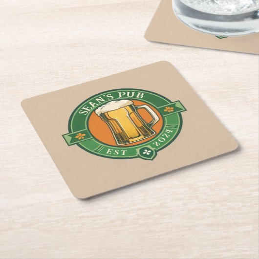 Personalisierter Irish Pub Untersetzer Kundenname (angewinkelt)