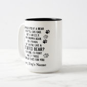 Personalisierter Kampf um einen Bär für Ihren Hund Zweifarbige Tasse (Vorderseite Links)