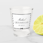 Personalisierter klassischer Simple Bowtie Trauzeu Schnapsglas (Vorderseite)