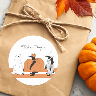 Personalisierter Kürbis-Pinguin Lustiger Halloween Runder Aufkleber