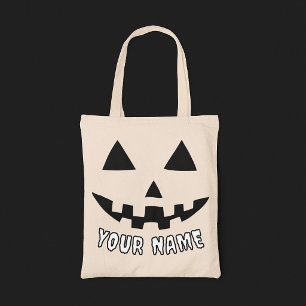 Personalisierter KürbisHalloween Name Black & Whit Tragetasche