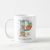 Personalisierter Küstenmonogramm Anfangsbuchstabe Kaffeetasse (Links)