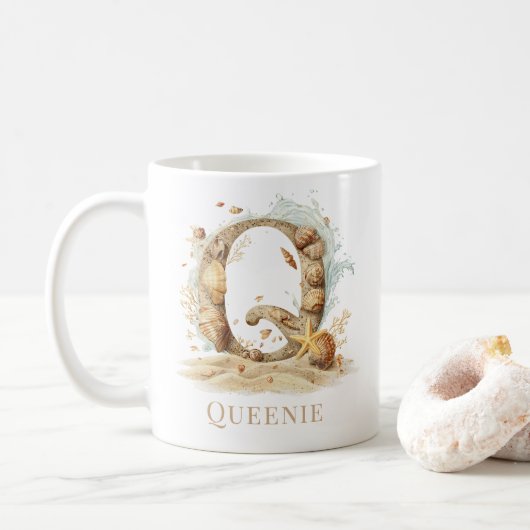 Personalisierter Küstenmonogramm Anfangsbuchstabe Kaffeetasse (Mit Donut)