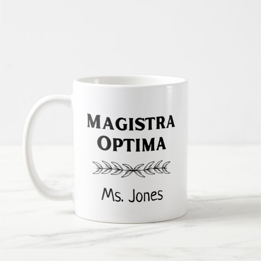 Personalisierter lateinischer Lehrer Name Magistra Kaffeetasse (Links)