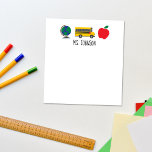 Personalisierter Lehrer Notepad, Lehrergeschenk Notizblock<br><div class="desc">Dieses Notizblock ist das perfekte Lehrergeschenk! Personalisieren Sie mit dem Namen Ihres Lehrers für eine Rückkehr in die Schule oder Ende des Jahres Geschenk. Enthält Illustrationen aus den Bereichen Globus,  Apfel und Bus. © 2023 Tea Olive Co.</div>