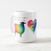 Personalisierter LGBTQ Regenbogenschaf-Becher Kaffeetasse (Vorderseite Links)