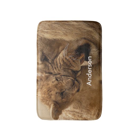 Personalisierter Löwe mit Baby-Löwe Badematte (Vorderseite Vertikal)