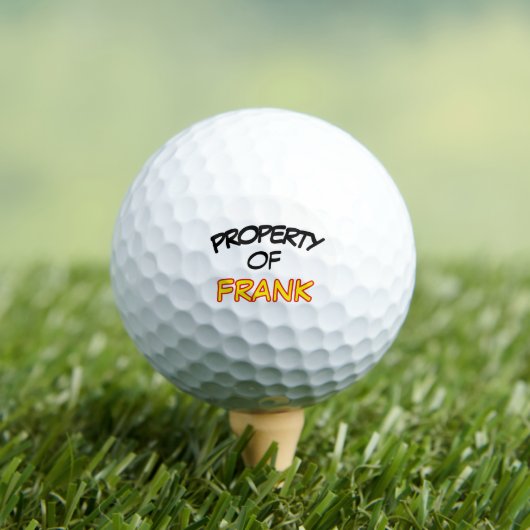 Personalisierter lustiger Spruch Eigentum von Golfball (Insitu T-Shirt)