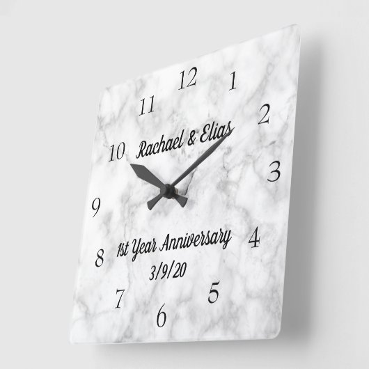 Personalisierter Marmorjubiläum Quadratische Wanduhr (Winkel)