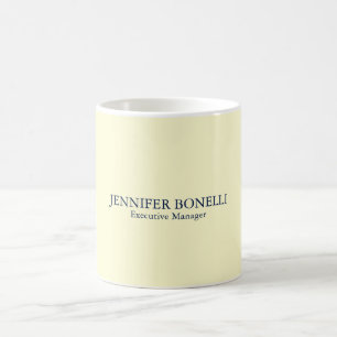 Personalisierter minimalistischer Name in Cremefar Kaffeetasse