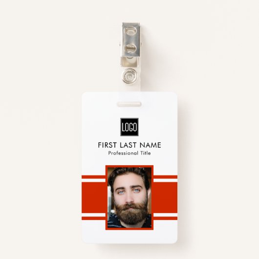 Personalisierter Mitarbeiter | Foto der Roten Logo Ausweis (Vorderseite mit Klammer)