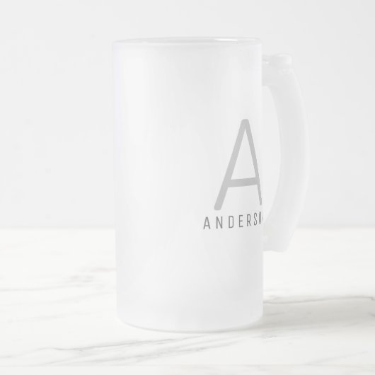 Personalisierter, moderner einfacher Monogrammname Mattglas Bierglas (VorderseiteRechts)