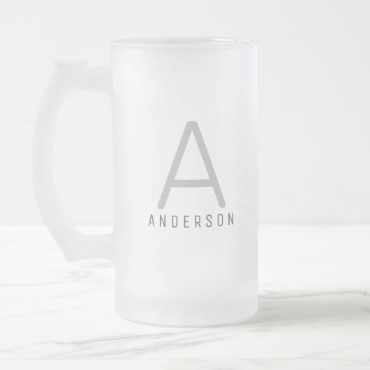 Personalisierter, moderner einfacher Monogrammname Mattglas Bierglas (Links)