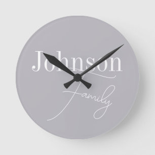Personalisierter moderner Familienname Runde Wanduhr