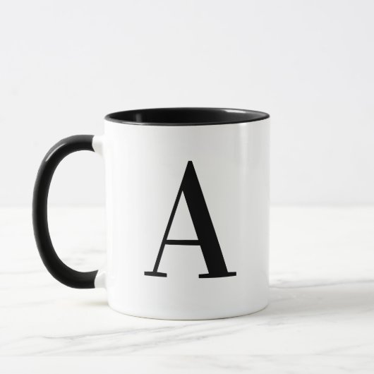 Personalisierter moderner schwarzer Monogramm-Buch Tasse (Links)