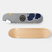 Personalisierter moderner Waldbaum und Stern   Skateboard (Horizontal)